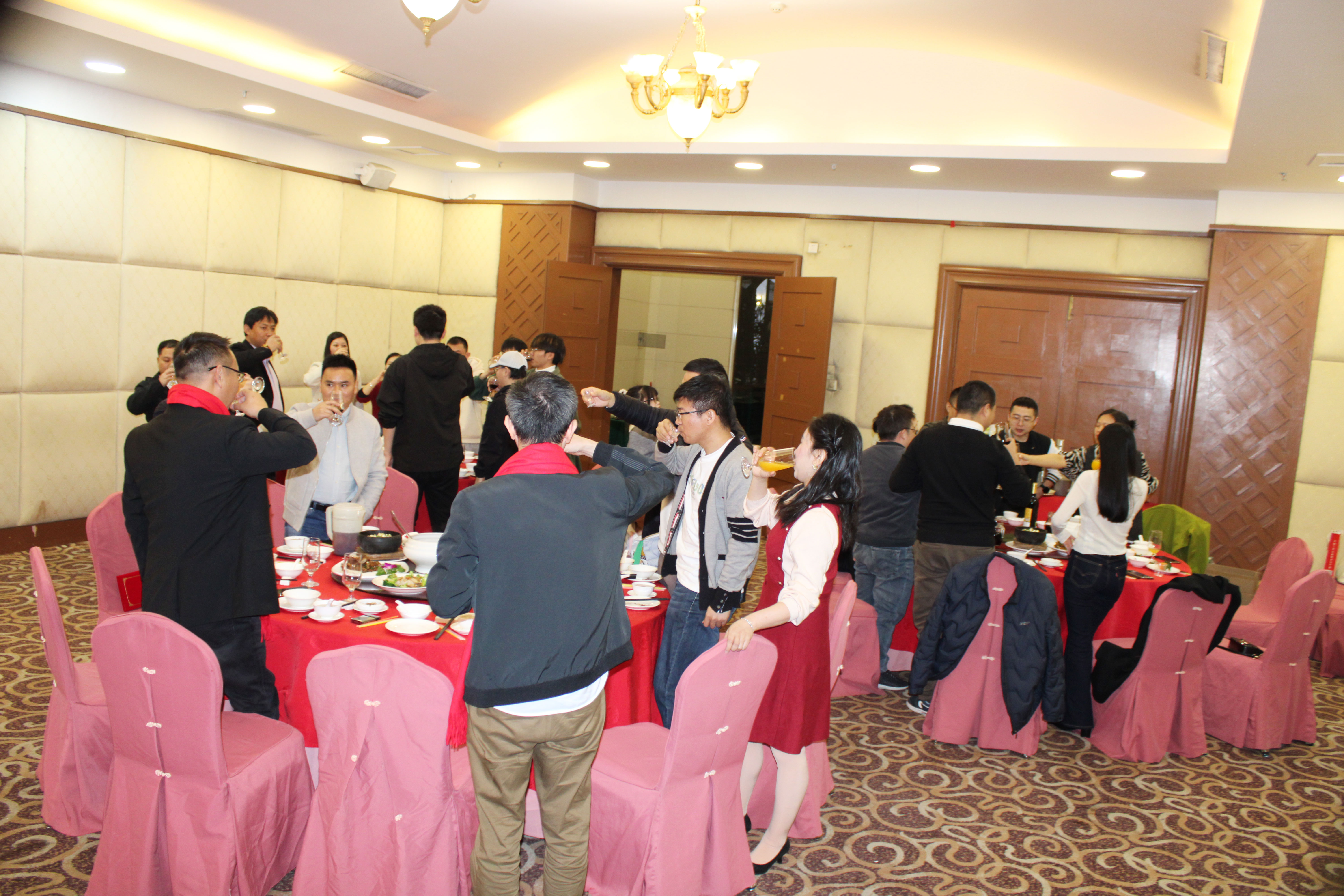 【感恩奮進(jìn) 不負韶華】2024高能計算機年度表彰大會(huì )盛宴(圖8)